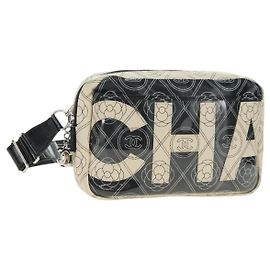 CHANEL Camelia Shoulder Bag Toile Enduite Blanc Noir CC Auth 182034SAV Noir Blanc