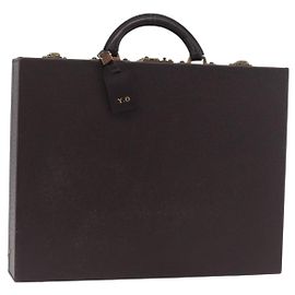 LOUIS VUITTON Taiga President Briefcase Acajou M30006 LV Auth 181846 Marrom