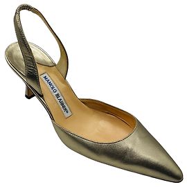 Escarpins slingback en cuir à bout pointu classique doré métallisé Manolo Blahnik Doré