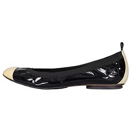 Chanel Black Patent Leather Ballerina Flats - Size 39.5 pre-owned Other