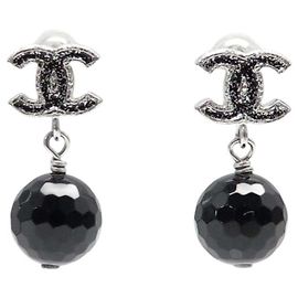 NOVOS BRINCOS CHANEL MINI PENDENTES LOGO CC STRASS E PÉROLAS Prata