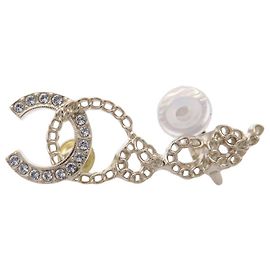 NEW CHANEL COCO LOGO CC STRASS SINGLE RIGHT EARRING WITH CHAIN Golden