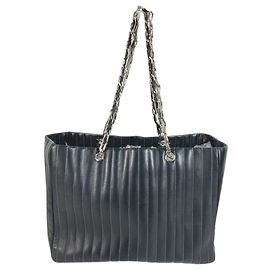 Sac cabas Chanel New Mademoiselle CC Noir Argenté