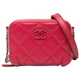 Bolsa de câmera Chanel Pink Mini Quilted Lambskin Covered CC Rosa Outro