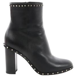 Botas de cano curto em couro Rockstuds Valentino Garavani pretas, Tamanho 37.5 EU Preto