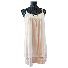 Autre Marque Vestido branco E-CODE com detalhes de ilhós Branco