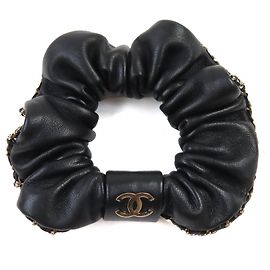 Haaraccessoire Chanel COCO Mark Chain Scrunchie Schwarz