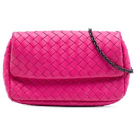 Bottega Veneta Bolsa transversal de aba e corrente expansível em nappa Intrecciato rosa mini Rosa