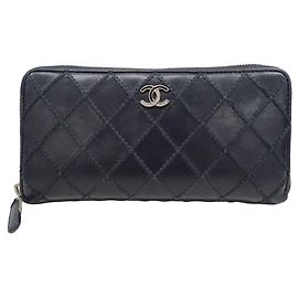 Chanel Bi-Fold Leather Wallet Black