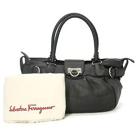 Sac à main Salvatore Ferragamo Gancini Noir