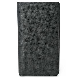 Louis Vuitton Taiga Agenda Pochette Leather Notebook Cover Black