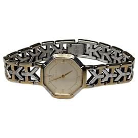 Yves Saint Laurent Montre bracelet octogonale vintage Saint Laurent Or Argent Argenté