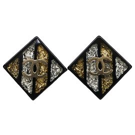 Orecchini quadrati Chanel 16C Coco Mark Nero
