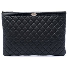Chanel Black Large Quilted Caviar Boy O Case Clutch Schwarz