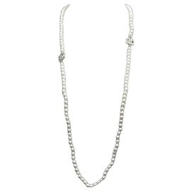 COLLAR CHANEL SAUTOIR LOGOS CC E PÉROLAS 99-106CM METAL PRATEADO Prata