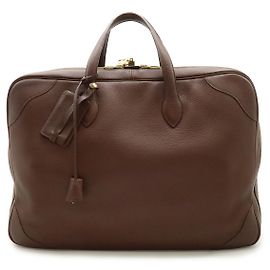 Hermès Bolsa Boston Hermes Victoria 50 em couro marrom Marrom