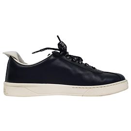 Sneakers basse Chanel CC Pull-Tab in pelle nera Nero