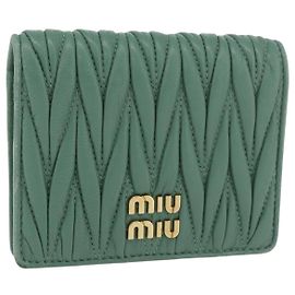 Cartera Miu Miu Matelassé de cuero verde claro Auth 182834M Verde claro