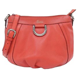 Bolsa de ombro em couro vermelho Gucci 265691 Vermelho