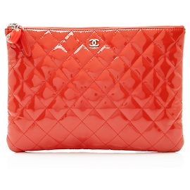 Chanel Patent Leather Valentine Hearts Medium O-Case Rouge