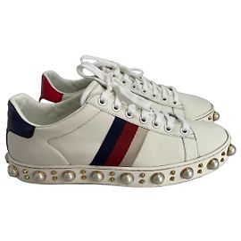 Gucci Ace Sneakers in pelle con perle e borchie Bianco