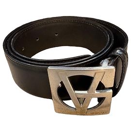 Cinto Versace Logo V em couro preto Preto