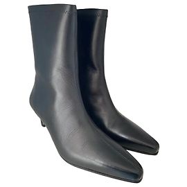 Autre Marque Rivecour No. 515 Black Leather Ankle Boots Black