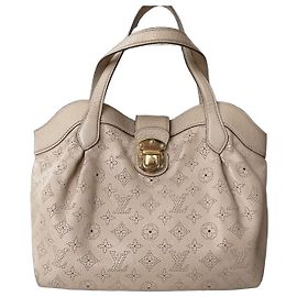 Louis Vuitton Mahina Cirrus Bolsa em Couro Perfurado Bege Bege
