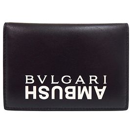 Bulgari Tarjetero de cuero negro Bvlgari Negro