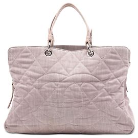 Tote em denim acolchoado Chanel Pink Large CC Rosa