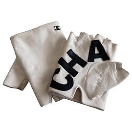 Chanel Lambskin Fingerless Logo Gloves Black White