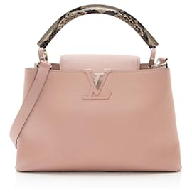 Bolsa Louis Vuitton Taurillon Python Capucines PM Rosa