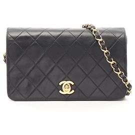 Borsa a tracolla Chanel Mini Matelassé Turnlock Nero