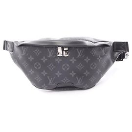 Louis Vuitton Discovery Bumbag PM Black Monogram
