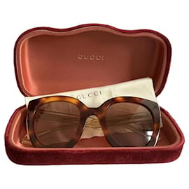 Gucci butterfly sunglasses Brown
