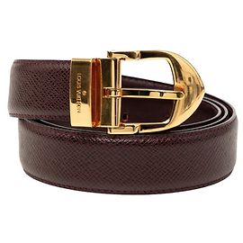 Louis Vuitton Taiga Ledergürtel Braun