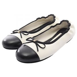 CHANEL Coco Mark Leather Pumps Black White