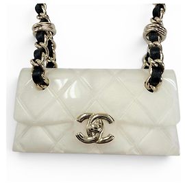 Chanel B23C Matelassé Bag Motif Necklace Cream