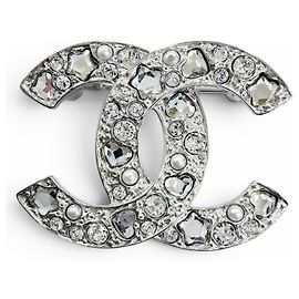 Broche Chanel em strass prateado Prata