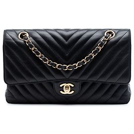 Chanel Black Medium Classic Chevron Lambskin Double Flap Preto