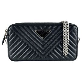 Borsa a tracolla in pelle nera Prada Nero