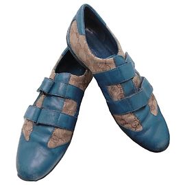 Ténis Gucci GG Supreme em lona e couro azul Azul Monograma