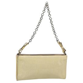 Salvatore Ferragamo Vala Chain Shoulder Bag Patent leather Ivory Auth 182995A Cream
