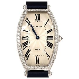 Relógio Cartier Tonneau em ouro branco Prata