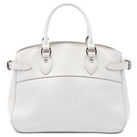 Louis Vuitton White Epi Passy PM Blanc