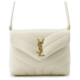 Bolsa de ombro Yves Saint Laurent Loulou em couro de bezerro Toy Cru