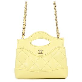 Borsa a tracolla Chanel Matelassé in agnello con catena Giallo