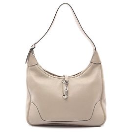 Hermès Bolsa de ombro em couro Trim 31 Hermes Marrom Bege