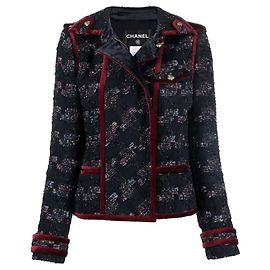 Giacca in bouclé blu Chanel anni 2010 con ricami Lurex e bordi in velluto rosso Blu