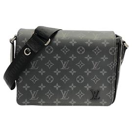 Borsa a tracolla Louis Vuitton Monogram Eclipse District PM Nero